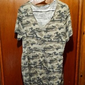 NWOT Camouflage V-Neck Peplum Shirt